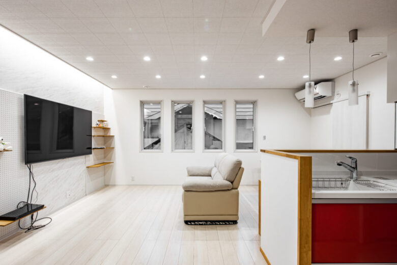 明るく暖かく　三世代の笑顔をつなぐ住まい